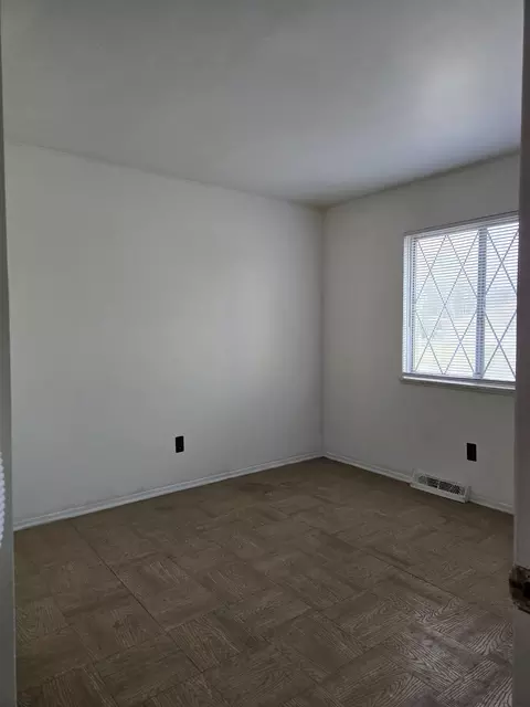 121 N Park, Algonac, MI 48001 photo 22