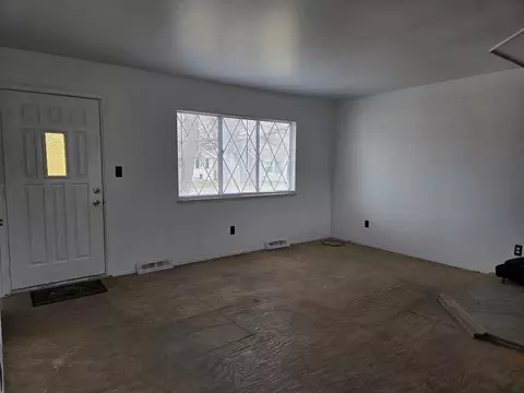 121 N Park, Algonac, MI 48001 photo 4
