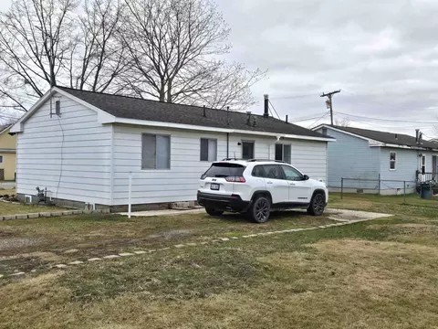 121 N Park, Algonac, MI 48001 photo 24