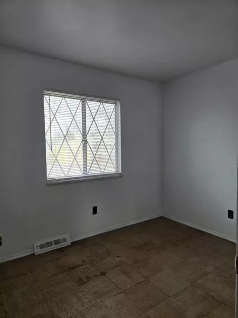 121 N Park, Algonac, MI 48001 photo 18