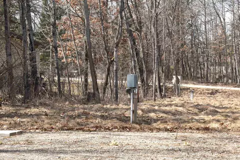 5224 King Richards, Gladwin, MI 48624 photo 3