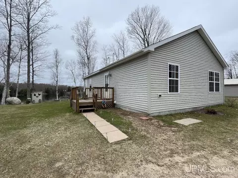 32399 W Johnson Lk, Eckerman, MI 49728 photo 35