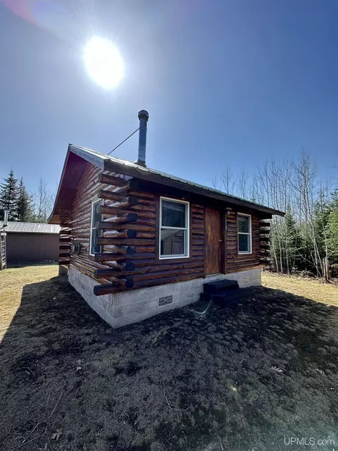3370 W Co Rd 565, Negaunee, MI 49866