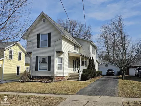 620 N N Park, Owosso, MI 48867