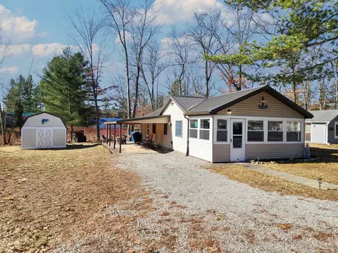 6634 Swallow, Harrison, MI 48625