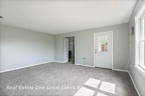 Living - 8698 Simpson, Ovid, MI 48866 photo 3 of 3