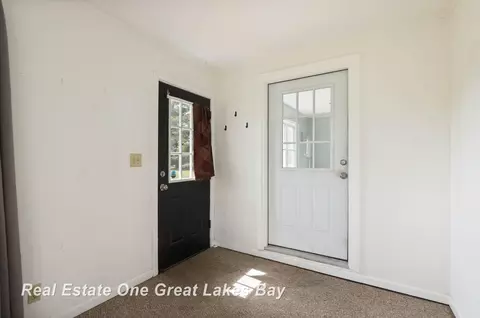 Entry Way - 8698 Simpson, Ovid, MI 48866 photo 1 of 1