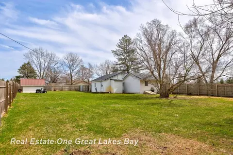 Exterior - 8698 Simpson, Ovid, MI 48866 photo 9 of 10