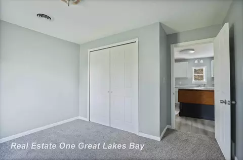 Bedroom - 8698 Simpson, Ovid, MI 48866 photo 2 of 2