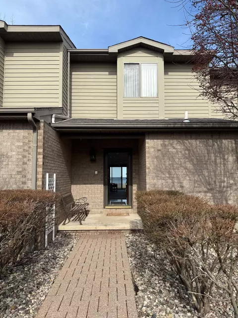 57 Harbour View Pointe #57, Linwood, MI 48634