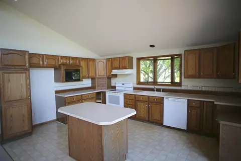 1770 Berkshire, Gladwin, MI 48624 photo 12