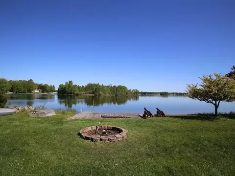 1770 Berkshire, Gladwin, MI 48624 photo 2