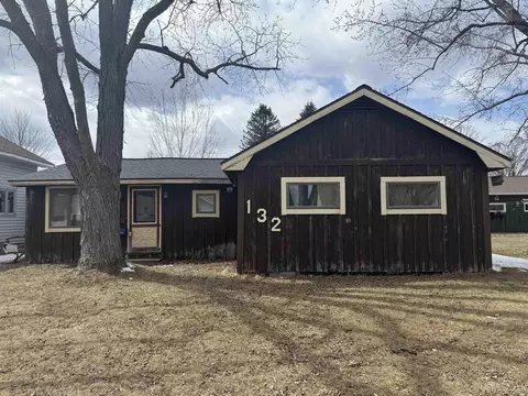 132 Birch, Kingsford, MI 49802