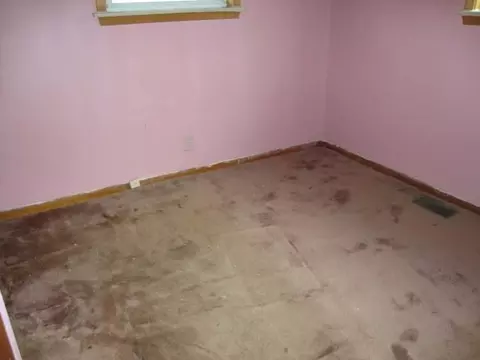 Bedroom - 5168 Harry, Flint, MI 48505 photo 1 of 3