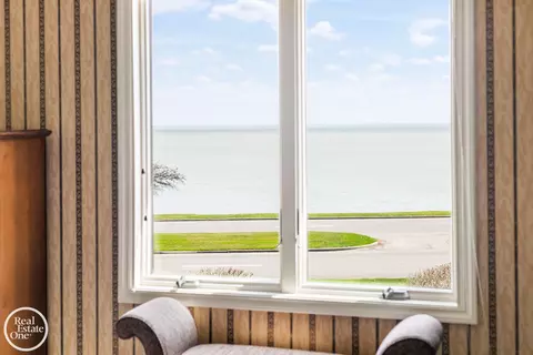 View/Area - 7 Windemere, Grosse Pointe Farms, MI 48236 photo 5 of 11