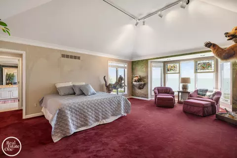 Bedroom - 7 Windemere, Grosse Pointe Farms, MI 48236 photo 3 of 6