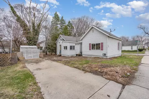 207 E Thomas, Bay City, MI 48706