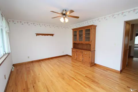 6065 War, Monroe, MI 48162 photo 8