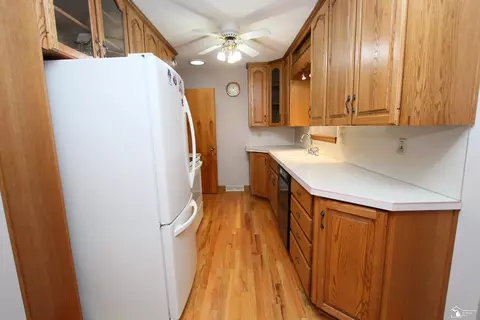 6065 War, Monroe, MI 48162 photo 10