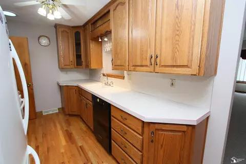 6065 War, Monroe, MI 48162 photo 12