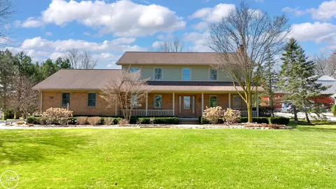 52823 Base, New Baltimore, MI 48047