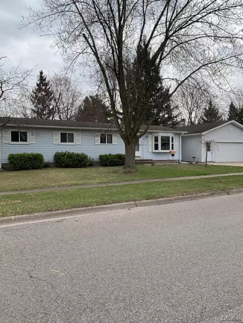 400 Cairns, Tecumseh, MI 49286