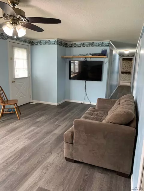 400 Cairns, Tecumseh, MI 49286 photo 8