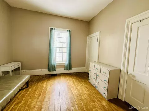 508 S 9th, Escanaba, MI 49829 photo 12