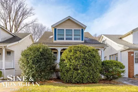 789 Saint Clair, Grosse Pointe, MI 48230