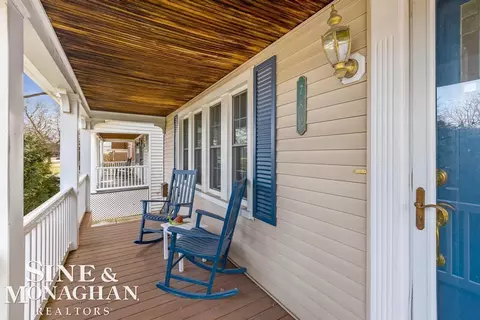 789 Saint Clair, Grosse Pointe, MI 48230 photo 2