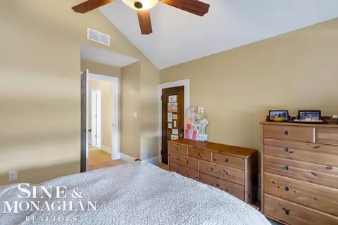 789 Saint Clair, Grosse Pointe, MI 48230 photo 25