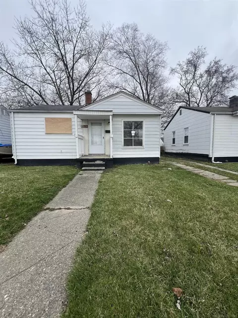 21228 La Salle, Warren, MI 48089