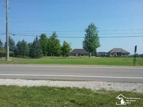 N Custer, Monroe, MI 48162 photo 4