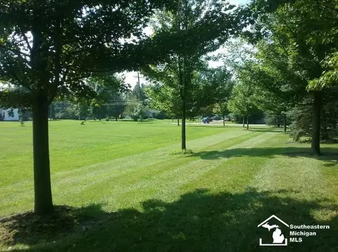 N Custer, Monroe, MI 48162