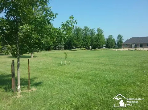 N Custer, Monroe, MI 48162 photo 7