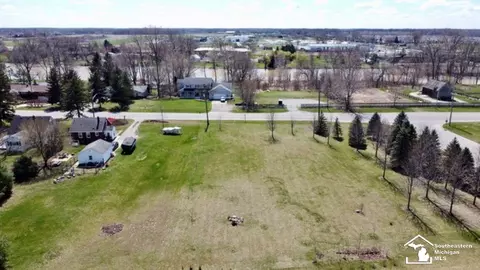 N Custer, Monroe, MI 48162 photo 10