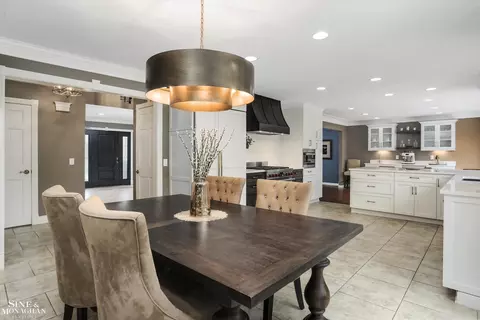 40 Regal, Grosse Pointe Shores, MI 48236 photo 18
