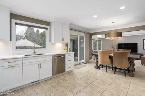 40 Regal, Grosse Pointe Shores, MI 48236 photo 16