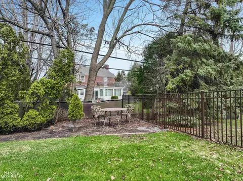 40 Regal, Grosse Pointe Shores, MI 48236 photo 50