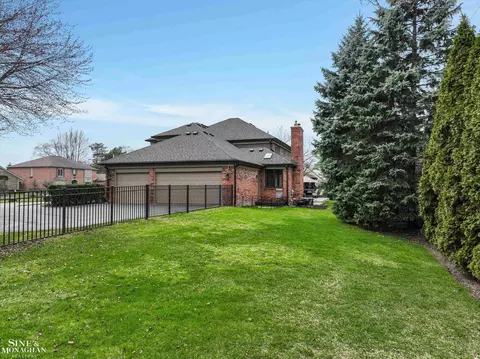 40 Regal, Grosse Pointe Shores, MI 48236 photo 49