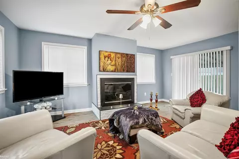 Living - 3405 Brandon, Flint, MI 48503 photo 3 of 6