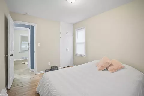 Bedroom - 3405 Brandon, Flint, MI 48503 photo 3 of 7