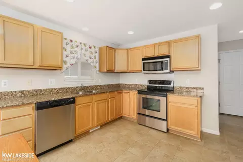 18398 Wingate, Macomb, MI 48042 photo 9