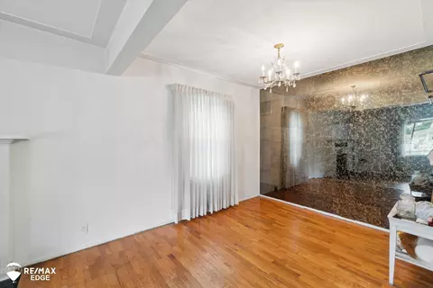 Dining - 514 Chalmers, Flint, MI 48503 photo 1 of 1