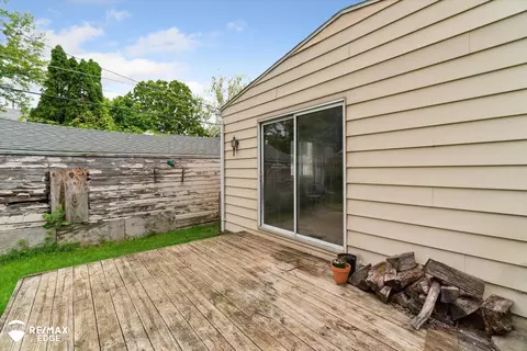 Exterior - 514 Chalmers, Flint, MI 48503 photo 10 of 14
