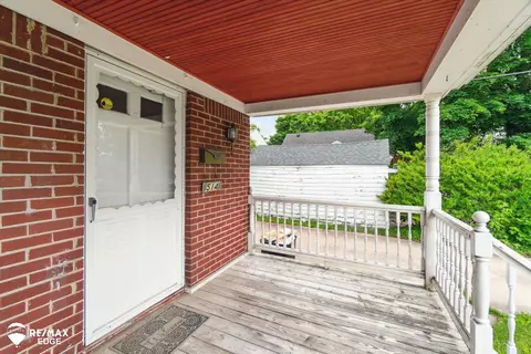Exterior - 514 Chalmers, Flint, MI 48503 photo 3 of 14