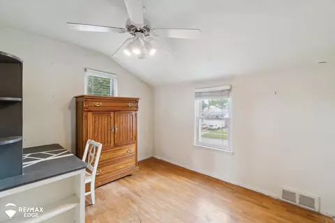Bedroom - 514 Chalmers, Flint, MI 48503 photo 5 of 7