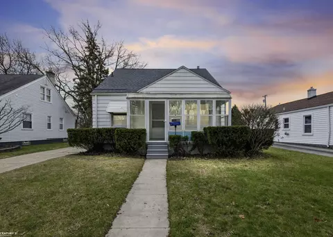 103 Canfield, Mount Clemens, MI 48043