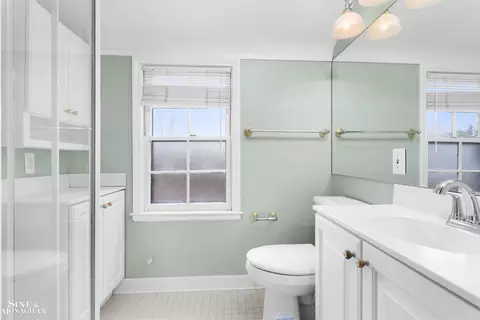 874 S Brys, Grosse Pointe Woods, MI 48236 photo 19