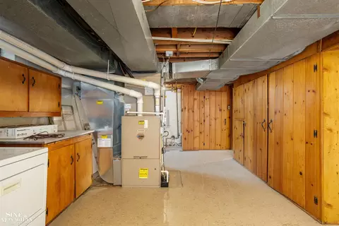 874 S Brys, Grosse Pointe Woods, MI 48236 photo 26